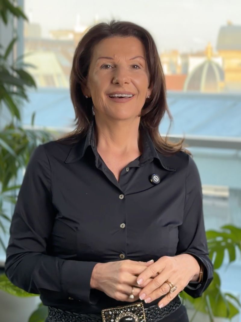 Manuela Lindlbauer